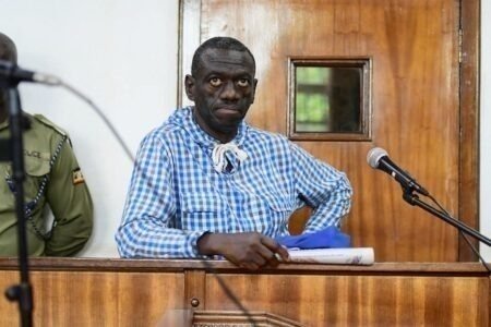 Ugandan government offers to drop military trial against Besigye