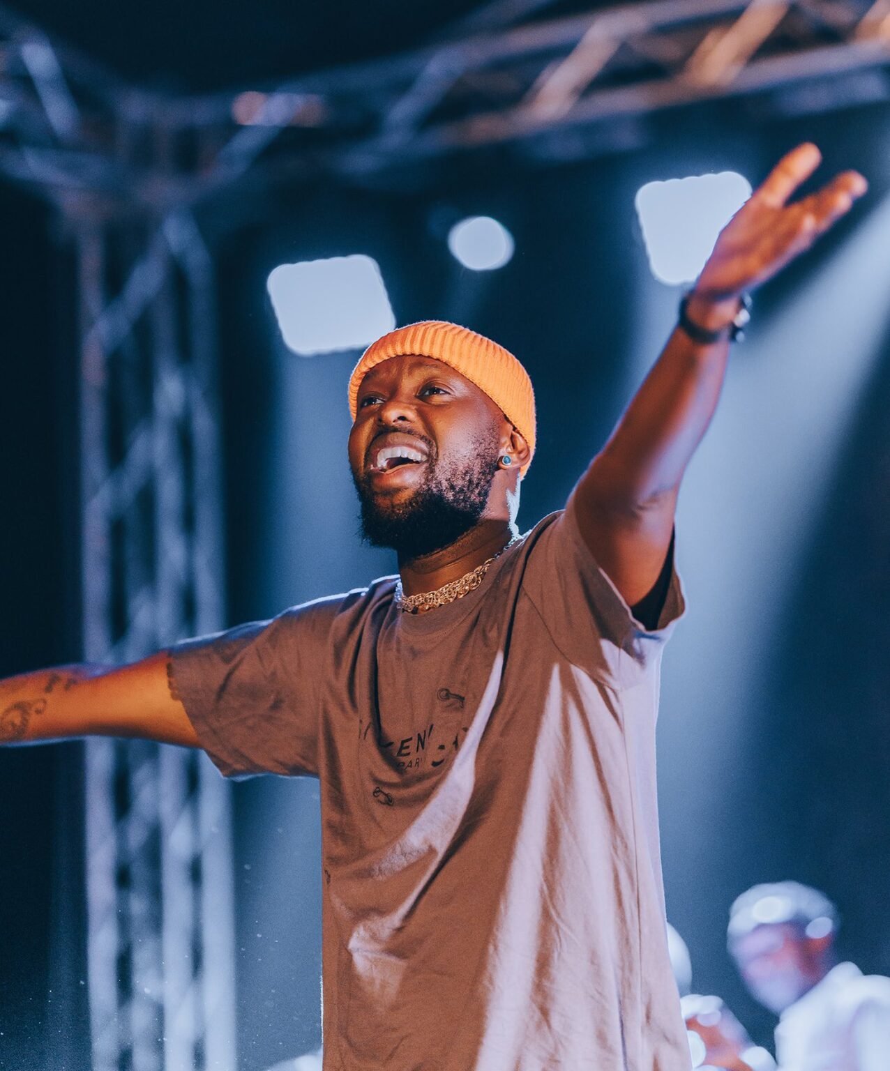 Ugandan singer Eddy Kenzo clashes with Museveni's security on stage