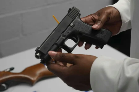 ‘Dump me, face the gun’: DCI arrests 2 women in Nyanza over WhatsApp gun photo threat 'Dump me, face the gun': DCI arrests 2 women in Nyanza over WhatsApp gun photo threat