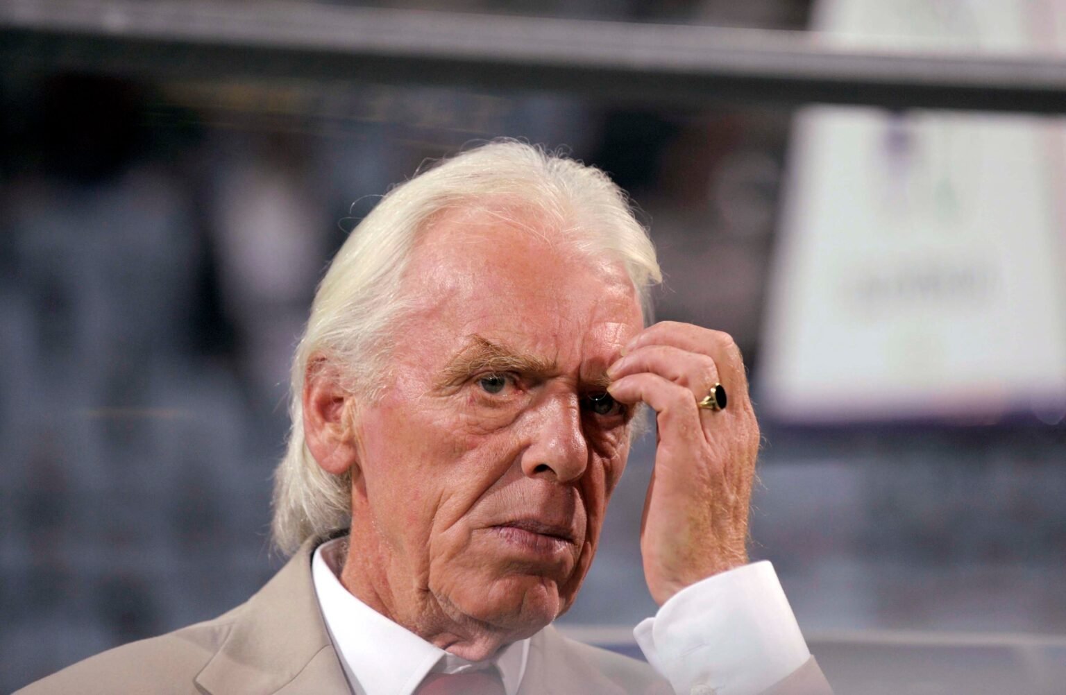 Real Madrid mourns the death of former coach Leo Beenhakker