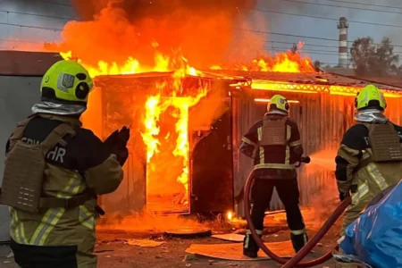 Zelensky cuts short South Africa trip after deadly Russian strike on Kyiv Zelensky cuts short South Africa trip after deadly Russian strike on Kyiv