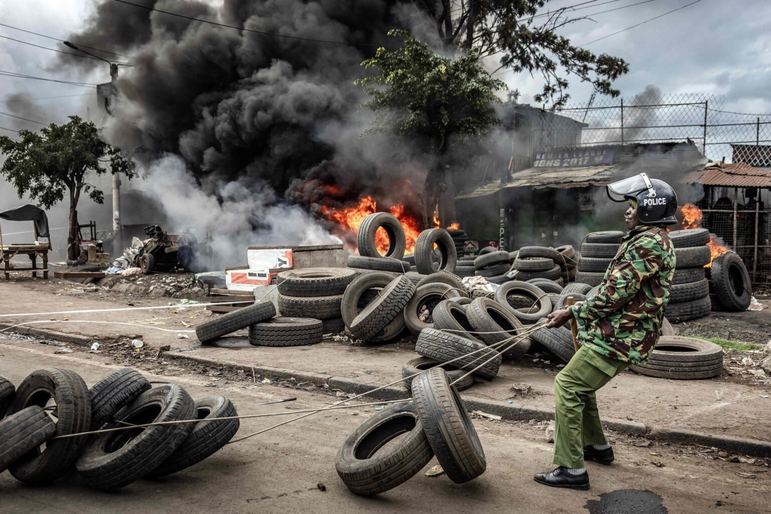 High Court bars police from blocking public access to Nairobi CBD roads during protests