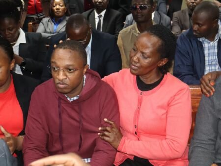 Missing blogger Ndiang’ui Kinyangia appears in court, lawyers cite trauma and poor health Missing blogger Ndiang’ui Kinyangia appears in court, lawyers cite trauma and poor health