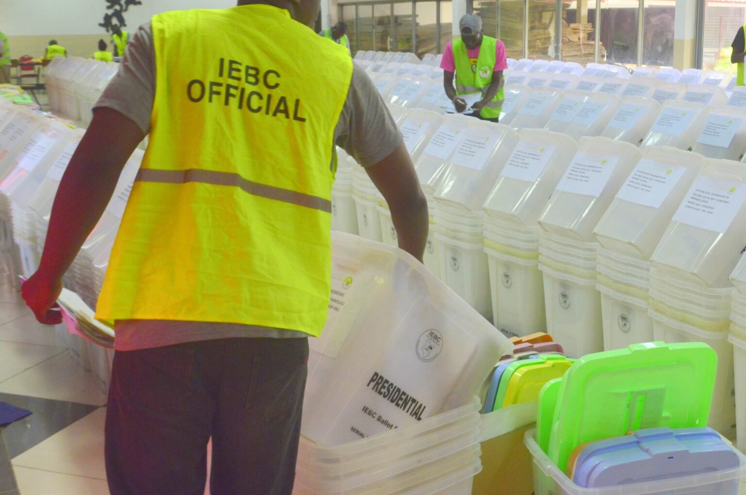 Kenyan MPs approve Ksh 2m fine for IEBC officials who delay or alter election results