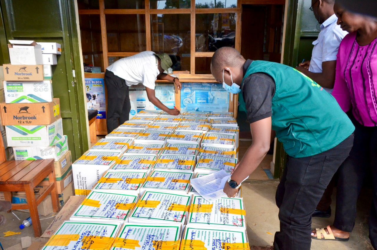 NDA cracks down on illegal drug trade, shuts 82 outlets in western Uganda NDA cracks down on illegal drug trade, shuts 82 outlets in western Uganda