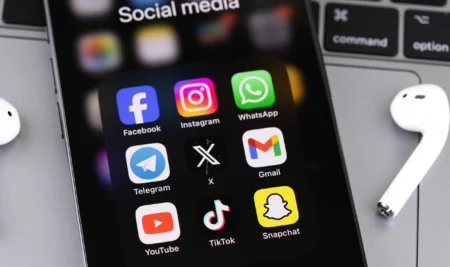 Facebook overtakes TikTok, X to become Kenya’s most popular social media platform in 2025 Facebook overtakes TikTok, X to become Kenya’s most popular social media platform in 2025