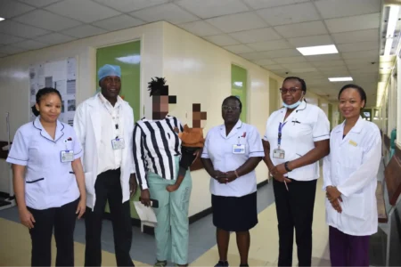 Kenyan doctors save two-year-old boy after choking on groundnuts without surgery