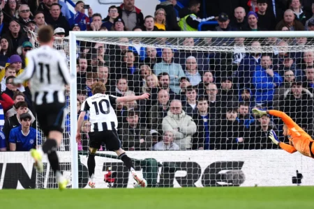 Anthony Gordon’s strike seals Newcastle shock win over Chelsea at Stamford Bridge