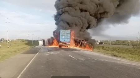 Two killed as trucks burst into flames on Mombasa-Nairobi highway Two killed as trucks burst into flames on Mombasa-Nairobi highway