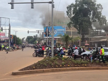 Fire engulfs Kampala’s Haruna Tower as emergency response delayed