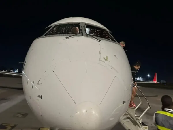 Uganda Airlines flight returns to Johannesburg after windshield shatters mid-air