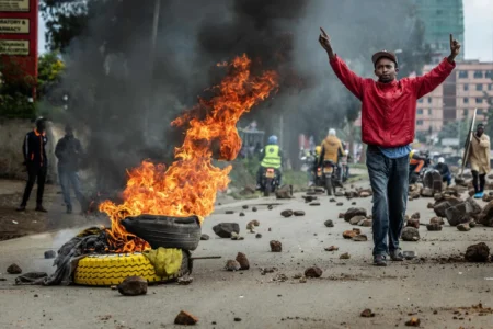 Fuel price protests paralyses Kenya’s public transport, businesses