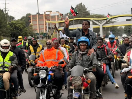 Orengo accuses gov't of crushing protest rights after Parliament lockdown