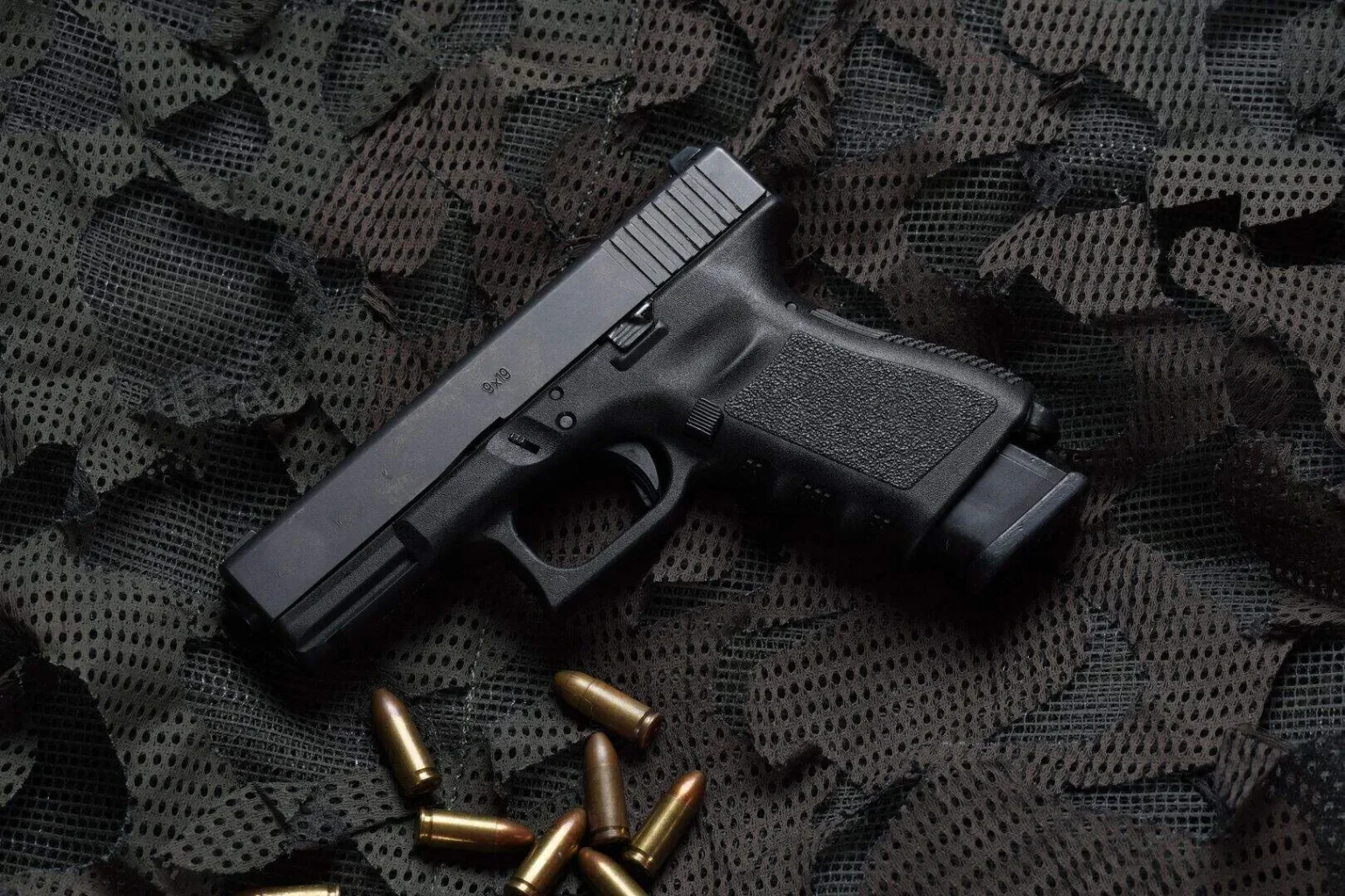 Nairobi police investigate after loaded gun found in taxi back seat