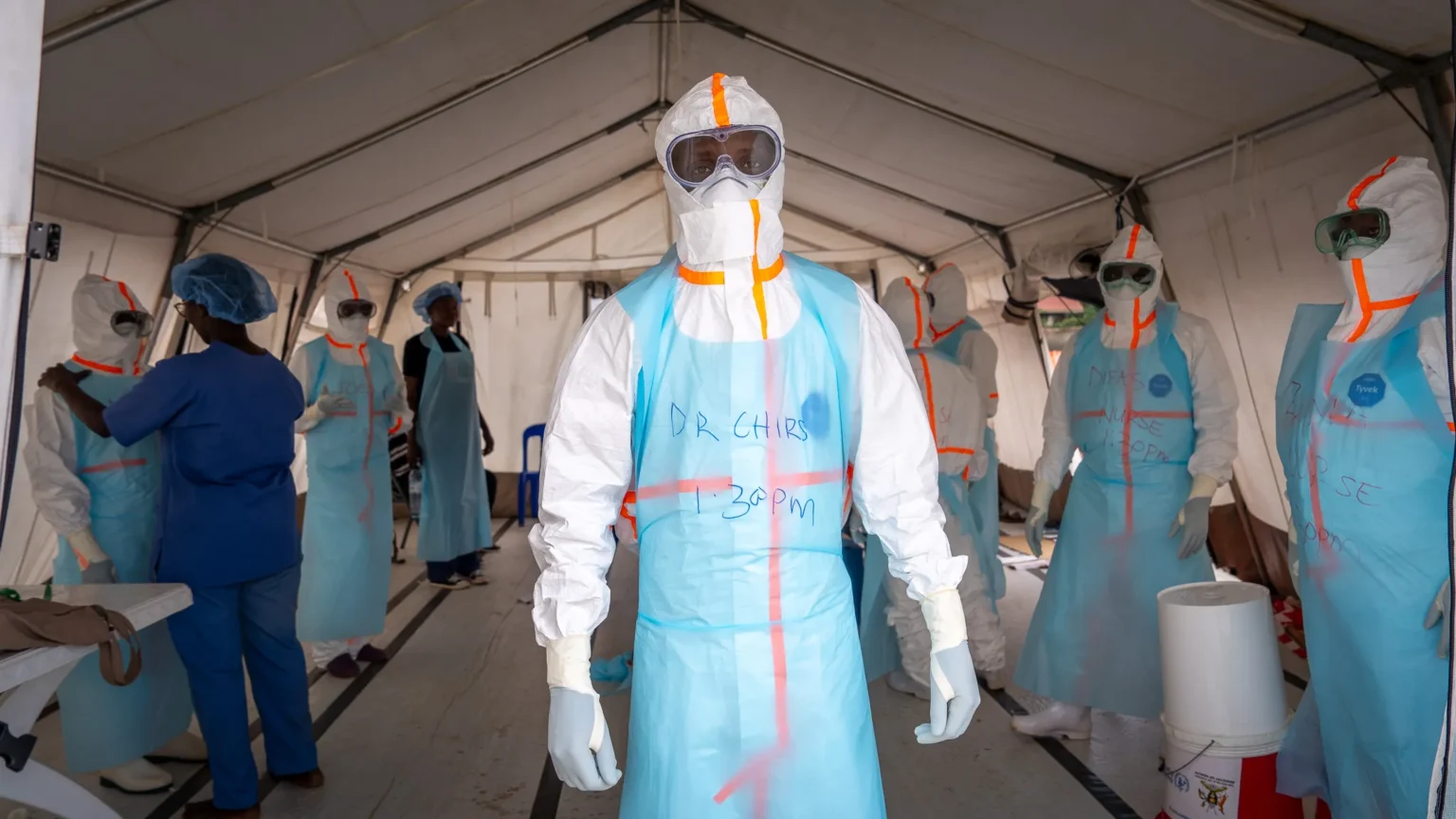 Uganda begins 42-day Ebola-free countdown after discharging last patient Uganda begins 42-day Ebola-free countdown after discharging last patient
