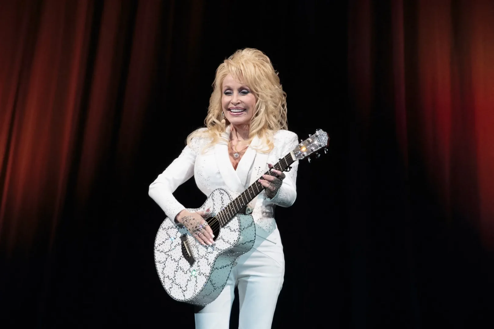 Dolly Parton, country music icon, dies at 80