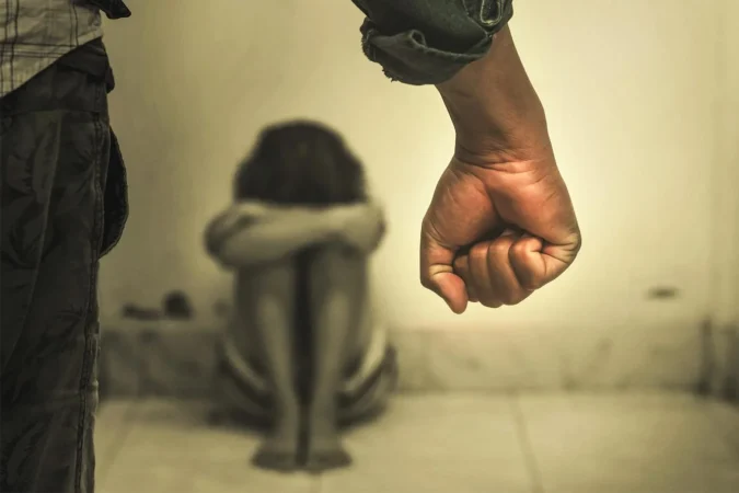 Eldoret hospital cleaner on the run after allegedly defiling minor in washroom Eldoret hospital cleaner on the run after allegedly defiling minor in washroom