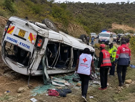 Seven killed, 28 injured after minibus plunges down Makueni escarpment Seven killed, 28 injured after minibus plunges down Makueni escarpment