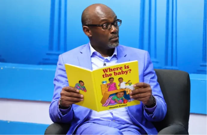 Gen Muhoozi orders journalist Andrew Mwenda to stop commenting on Tooro succession Gen Muhoozi orders journalist Andrew Mwenda to stop commenting on Tooro succession