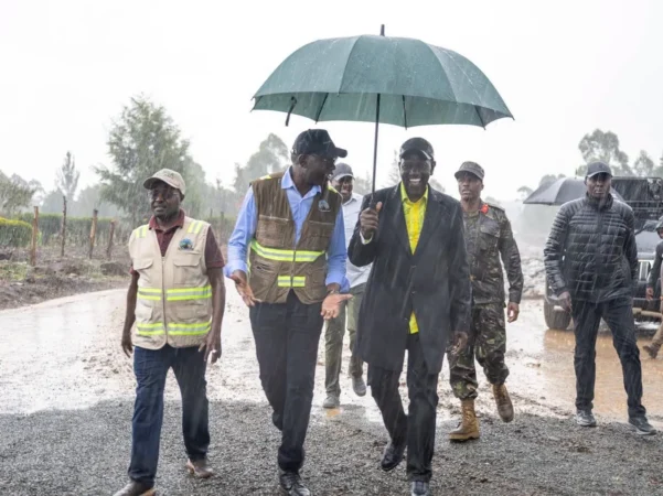 Ruto begins five-day Nyanza tour to showcase projects, court ODM backyard Ruto begins five-day Nyanza tour to showcase projects, court ODM backyard