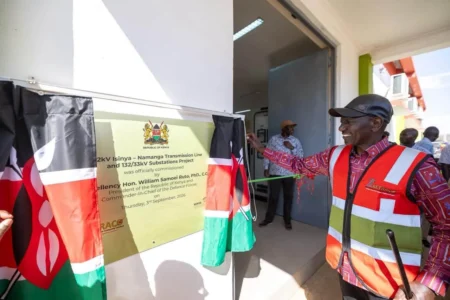 Ruto commissions power transmission projects linking Kajiado, Makueni and Machakos Ruto commissions power transmission projects linking Kajiado, Makueni and Machakos