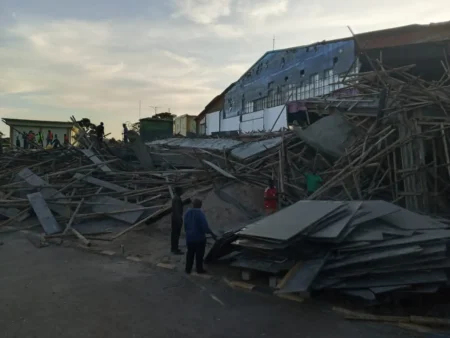 22 rescued as Brother Ronnies’ Holy City Church building collapses in Uganda 22 rescued as Brother Ronnies’ Holy City Church building collapses in Uganda