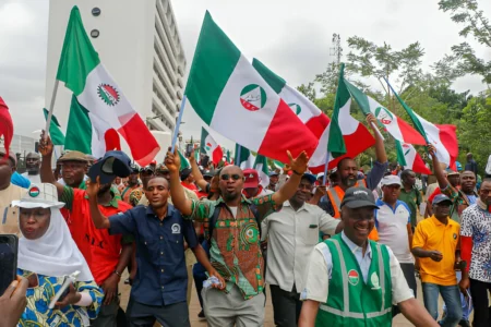Nigeria faces fresh strike threat as labour rejects minimum wage talks delay Nigeria faces fresh strike threat as labour rejects minimum wage talks delay